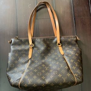 Louis Vuitton Tote